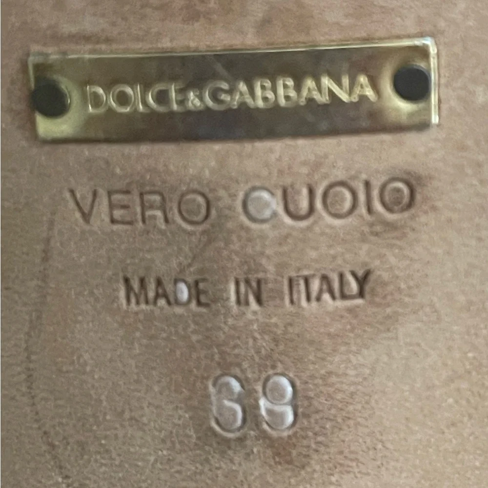 Dolce & Gabbanna vintage sandals. Size 39 fits like an 8.5 - Picture 11 of 16